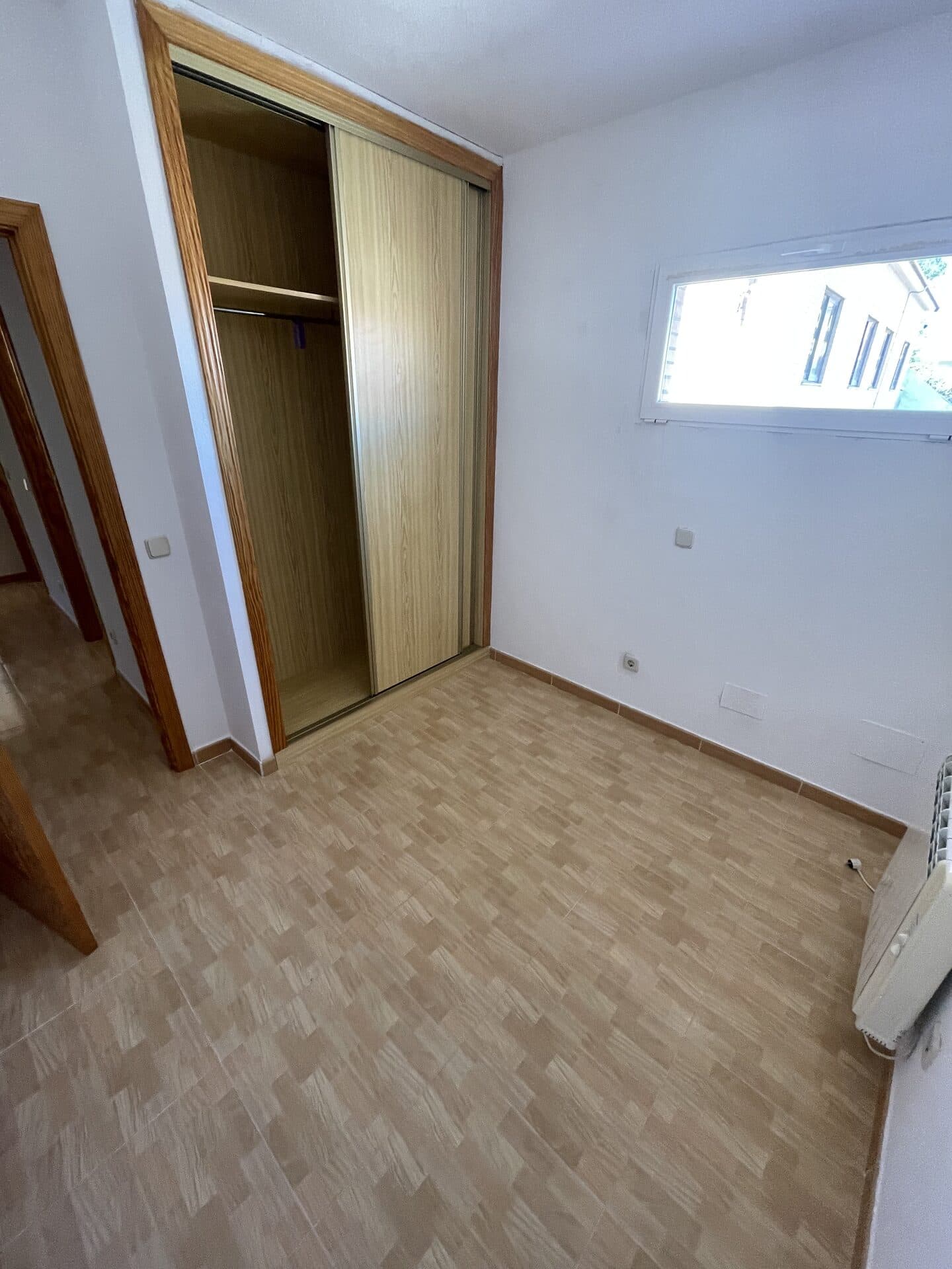Dormitorio pequeño — vista 2